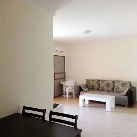 Villa Holiday Guest Houses Anvers 27 Elenite