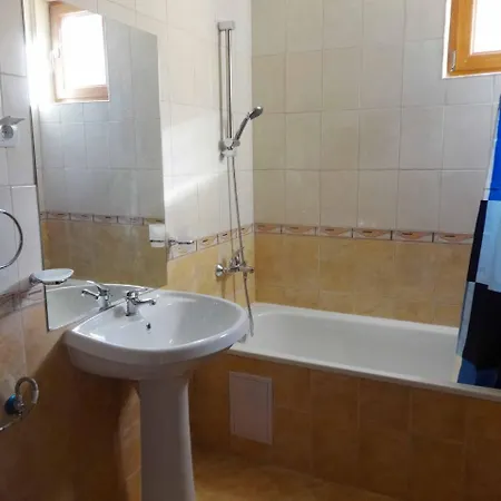 Villa Holiday Guest Houses Anvers 27 Elenite