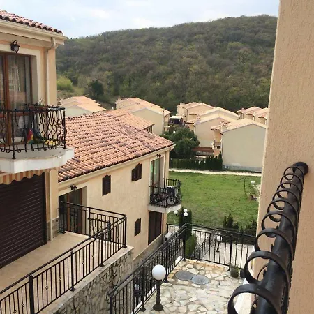Villa Holiday Guest Houses Anvers 27 Elenite