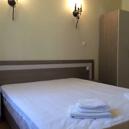 Villa Holiday Guest Houses Anvers 27 Elenite